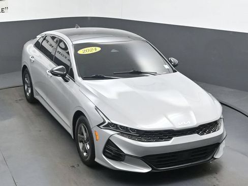 Used 2024 Kia K5 GT-Line AWD/4WD image 46