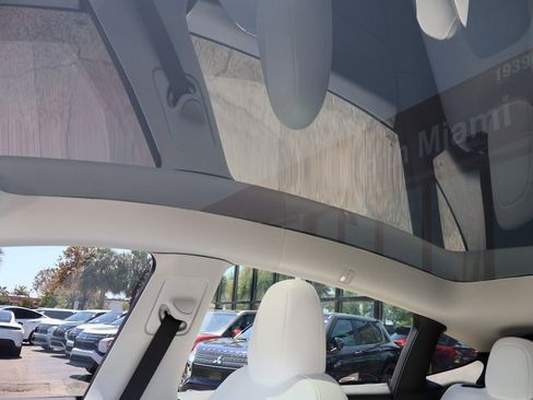 Used 2024 Tesla Model Y Long Range image 21