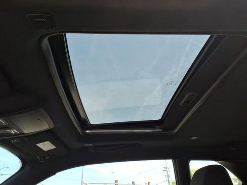 Used 2021 Dodge Challenger R/T Scat Pack RWD image 9