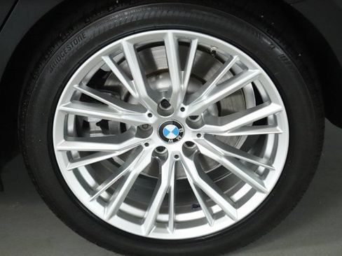 Used 2023 BMW 330i xDrive Sedan w/ Premium Package AWD/4WD image 40