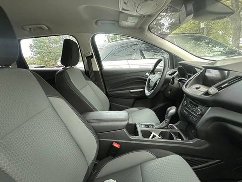 Used 2019 Ford Escape SE FWD image 5