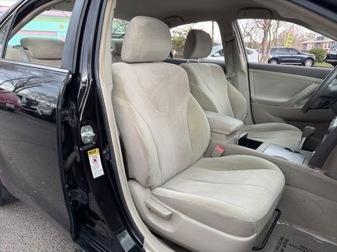 Used 2010 Toyota Camry FWD image 9