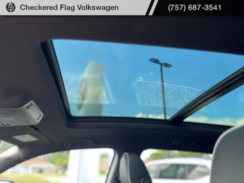 Used 2024 Volkswagen Atlas Cross Sport SEL Premium R-Line AWD/4WD image 21