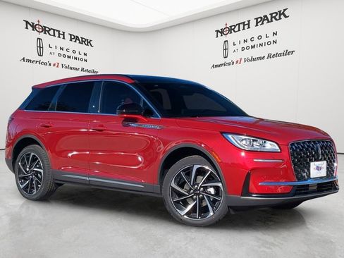 New 2026 Lincoln Corsair Reserve FWD image 1