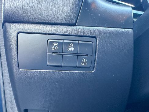 Used 2018 MAZDA MAZDA3 Grand Touring w/ Premium Equipment Package image 12