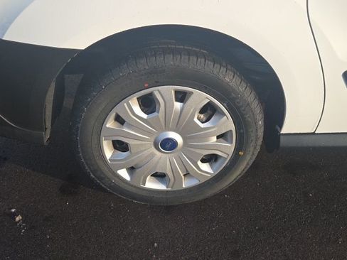 Certified 2023 Ford Transit Connect XL image 4