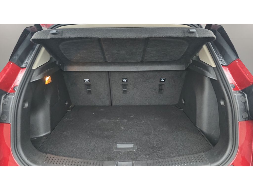 Used 2024 Buick Encore GX Avenir w/ Avenir Convenience Package FWD image 9