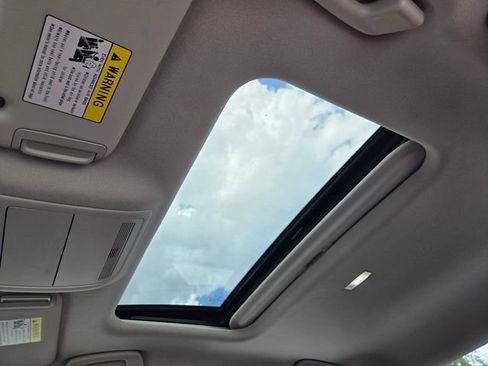 Used 2025 MAZDA MAZDA3 s image 19