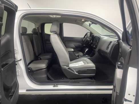 Used 2022 Chevrolet Colorado W/T w/ WT Convenience Package image 19