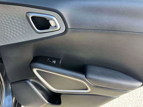 Used 2024 Kia Soul LX w/ Option Group 015 image 8