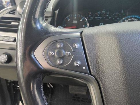 Used 2019 Chevrolet Suburban Premier AWD/4WD image 17