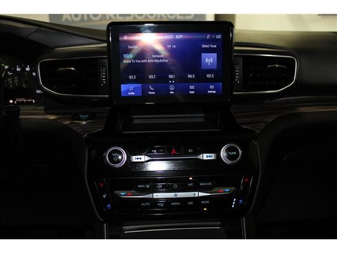 Used 2022 Ford Explorer Limited w/ Equipment Group 301A image 39