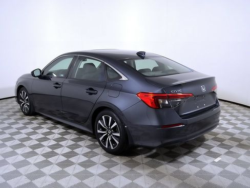 Used 2024 Honda Civic EX image 9