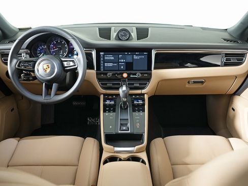 New 2026 Porsche Macan image 20