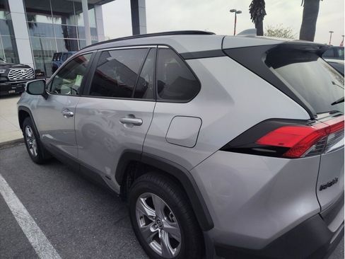 Certified 2025 Toyota RAV4 XLE AWD/4WD image 3