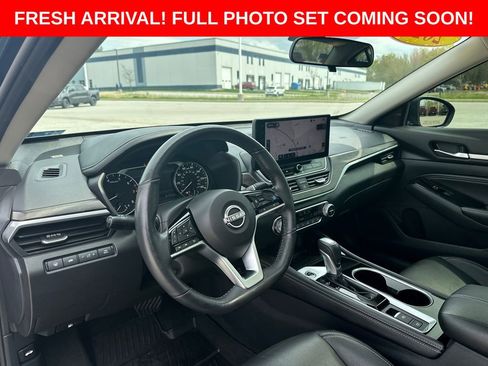 Used 2023 Nissan Altima 2.5 SL FWD image 11