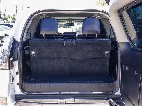 Used 2018 Lexus GX 460 Luxury w/ Preferred Accessory Package AWD/4WD image 25