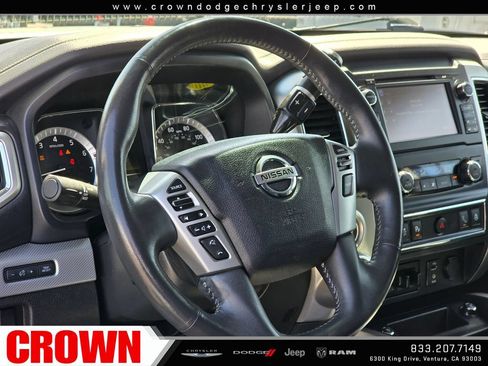 Used 2017 Nissan Titan PRO-4X w/ Pro-4x Convenience Package AWD/4WD image 24