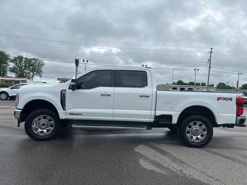 Used 2023 Ford F250 Lariat w/ Chrome Package AWD/4WD image 30
