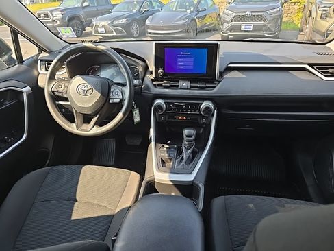 Used 2024 Toyota RAV4 LE AWD/4WD image 13