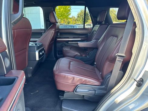 Used 2023 Ford Expedition Limited image 25