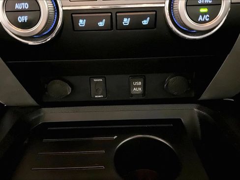 Used 2017 Toyota Tundra Platinum AWD/4WD image 17
