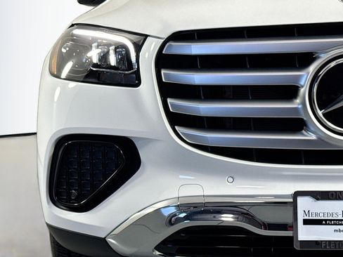 New 2026 Mercedes-Benz GLS 450 4MATIC image 14