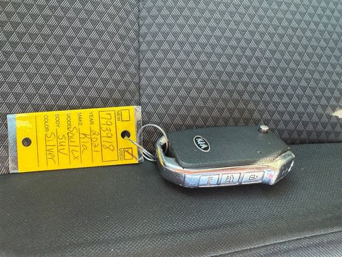 Used 2021 Kia Soul LX image 34