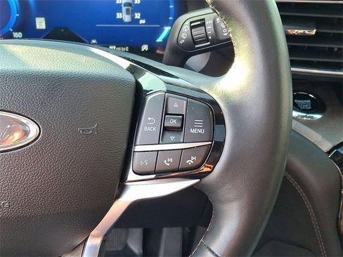 Used 2022 Ford Explorer Platinum w/ Equipment Group 601A image 23