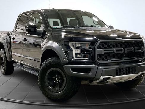 Used 2018 Ford F150 Raptor w/ Equipment Group 802A Luxury image 12