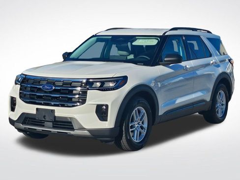 New 2026 Ford Explorer Active w/ Active Comfort Package image 3