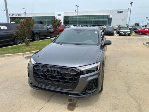 Used 2025 Audi SQ7 Prestige w/ Prestige Package AWD/4WD image 37
