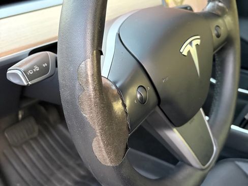 Used 2020 Tesla Model 3 Performance image 21