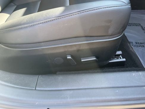 Used 2023 Tesla Model 3 Standard Range image 34