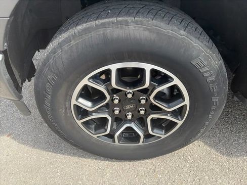 Used 2022 Ford F150 XLT w/ Equipment Group 302A High AWD/4WD image 10