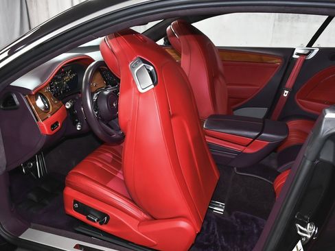 Used 2021 Bentley Continental GT image 51