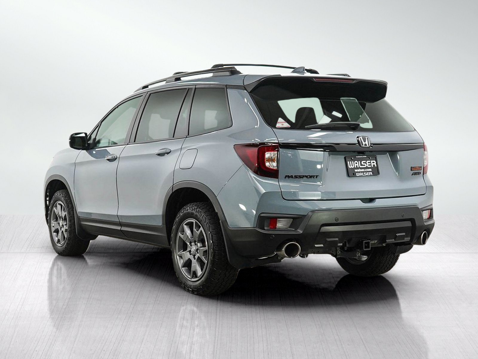 Used 2024 Honda Passport TrailSport image 3