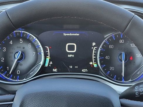 New 2026 Chrysler Pacifica Pinnacle AWD/4WD image 35