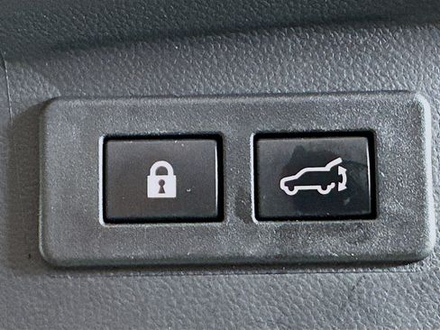 Used 2023 Subaru Outback Premium image 30