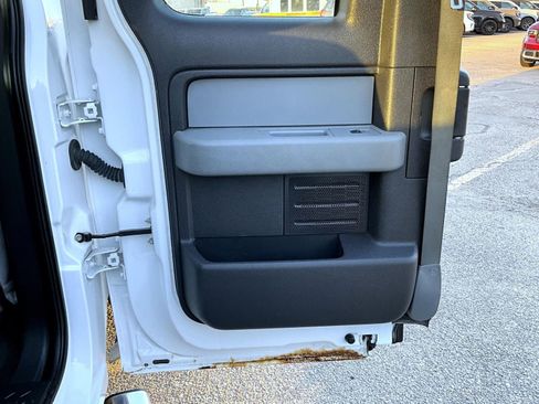 Used 2013 Ford F150 STX w/ Mid Equipment Group AWD/4WD image 18