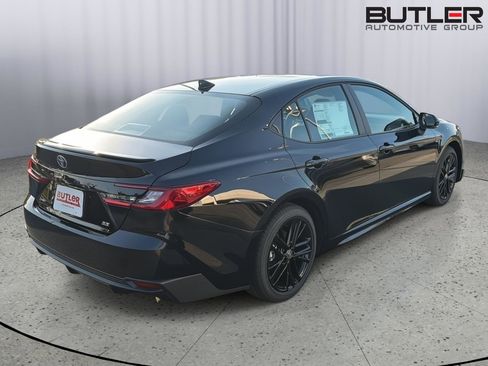 New 2026 Toyota Camry SE FWD image 6
