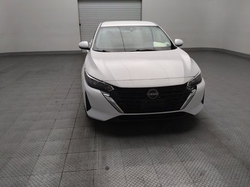 Used 2024 Nissan Sentra SV FWD image 14