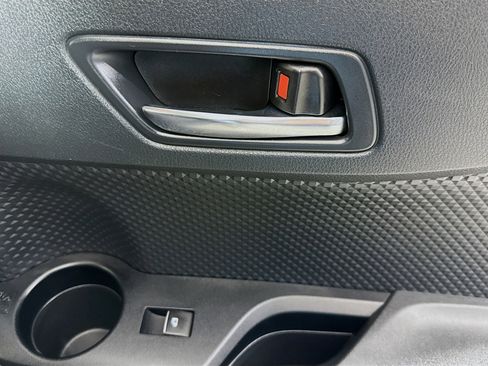 Used 2018 Toyota C-HR XLE image 30