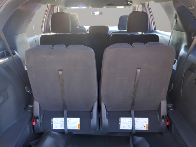 Used 2018 Ford Explorer XLT w/ Equipment Group 201A AWD/4WD image 13