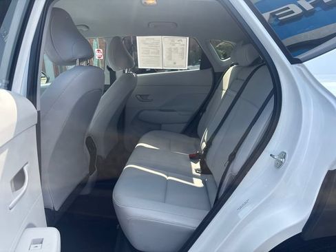 Used 2025 Hyundai Kona SEL AWD/4WD image 22