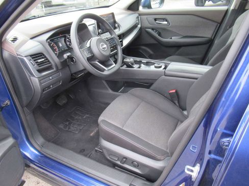 Used 2023 Nissan Rogue SV image 20