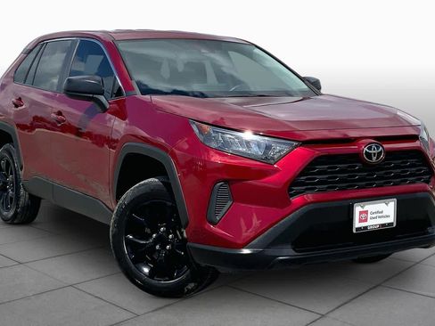 Used 2022 Toyota RAV4 LE FWD image 3