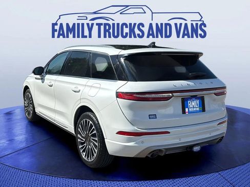 Used 2021 Lincoln Corsair Reserve w/ Sport Package image 3