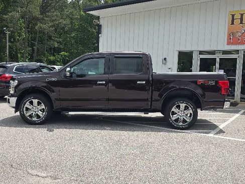 Used 2018 Ford F150 Lariat w/ Equipment Group 502A Luxury AWD/4WD image 2