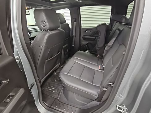 New 2026 GMC Canyon Elevation w/ Convenience Package RWD image 32
